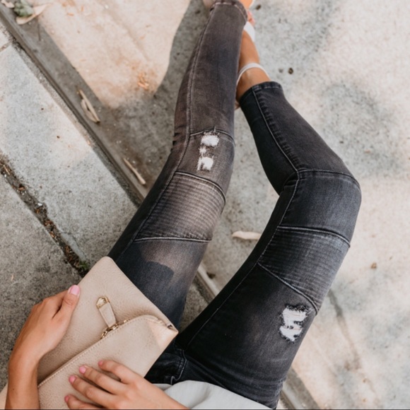 CLEARANCE-FIRM‼️5🌟Black Wash Moto Skinnies - Picture 2 of 8